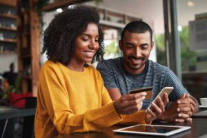 Souscrire un prêt entre particuliers : les précautions à prendre